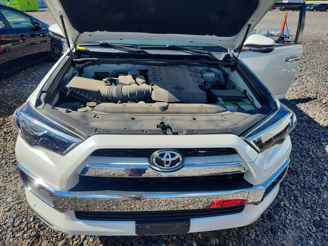 2017 TOYOTA 4RUNNER — фото 11