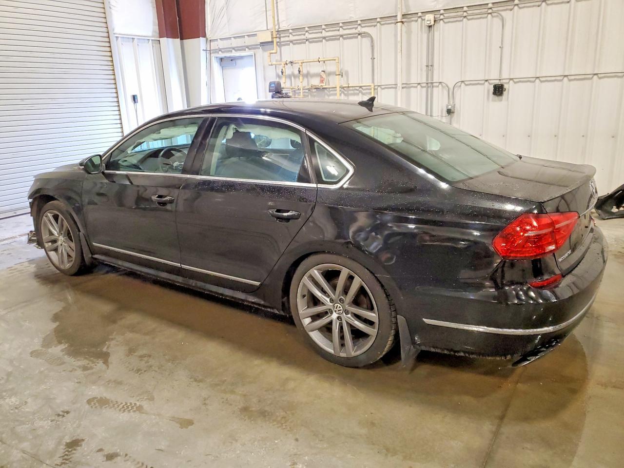 2016 VOLKSWAGEN PASSAT — фото 2