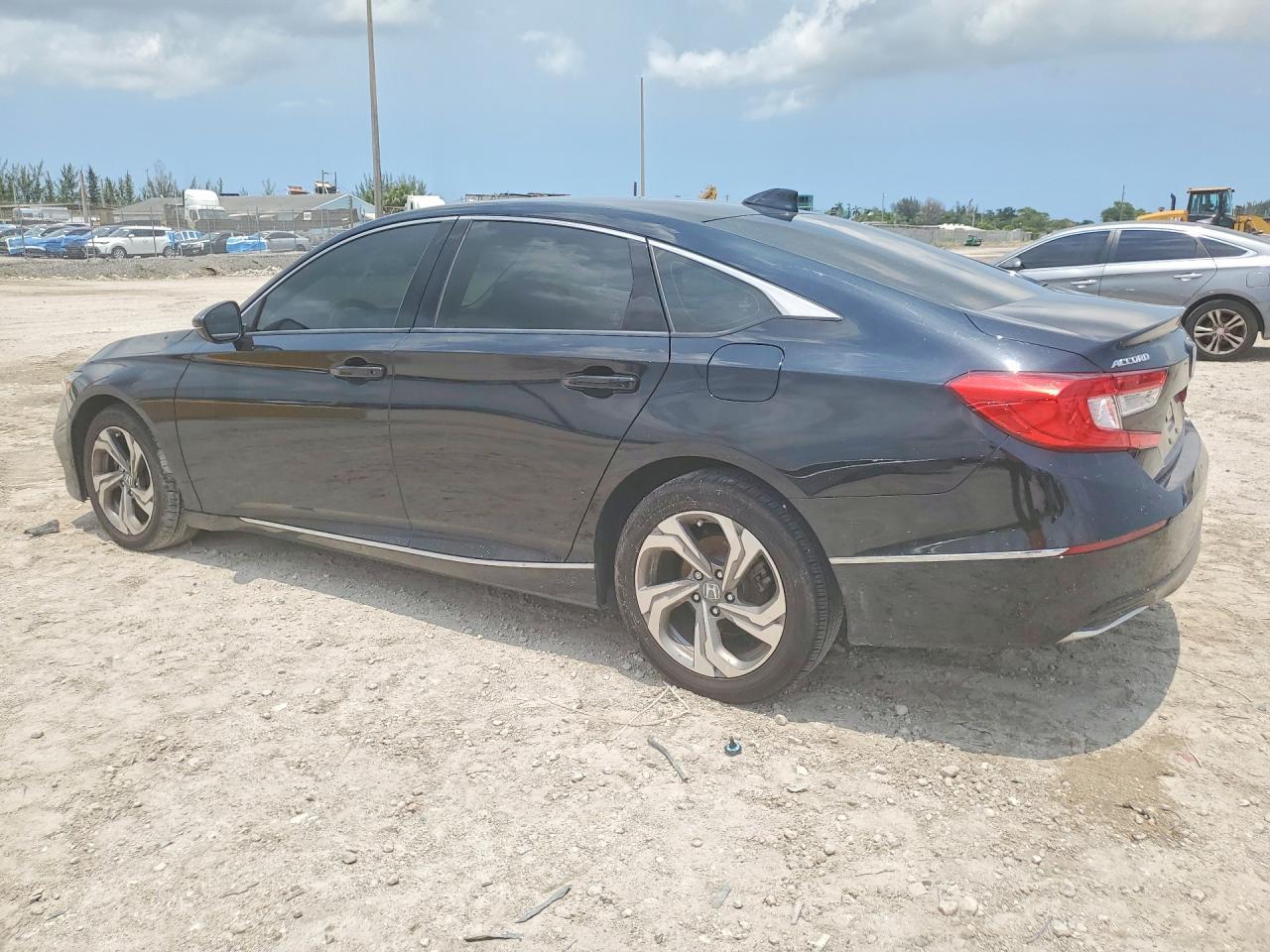 2018 HONDA ACCORD — фото 2