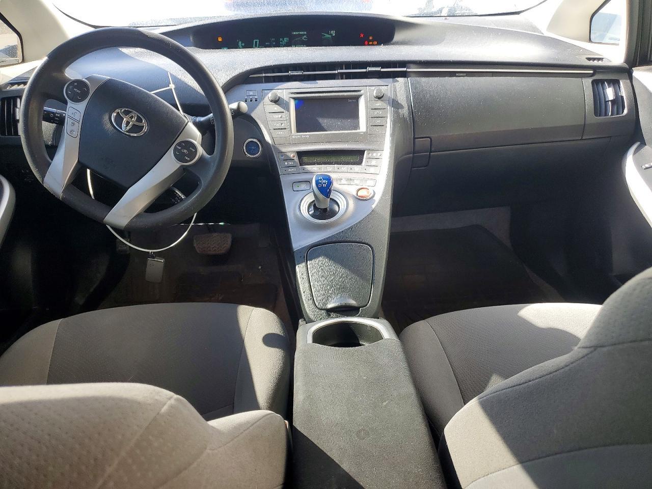 2015 TOYOTA PRIUS — фото 8