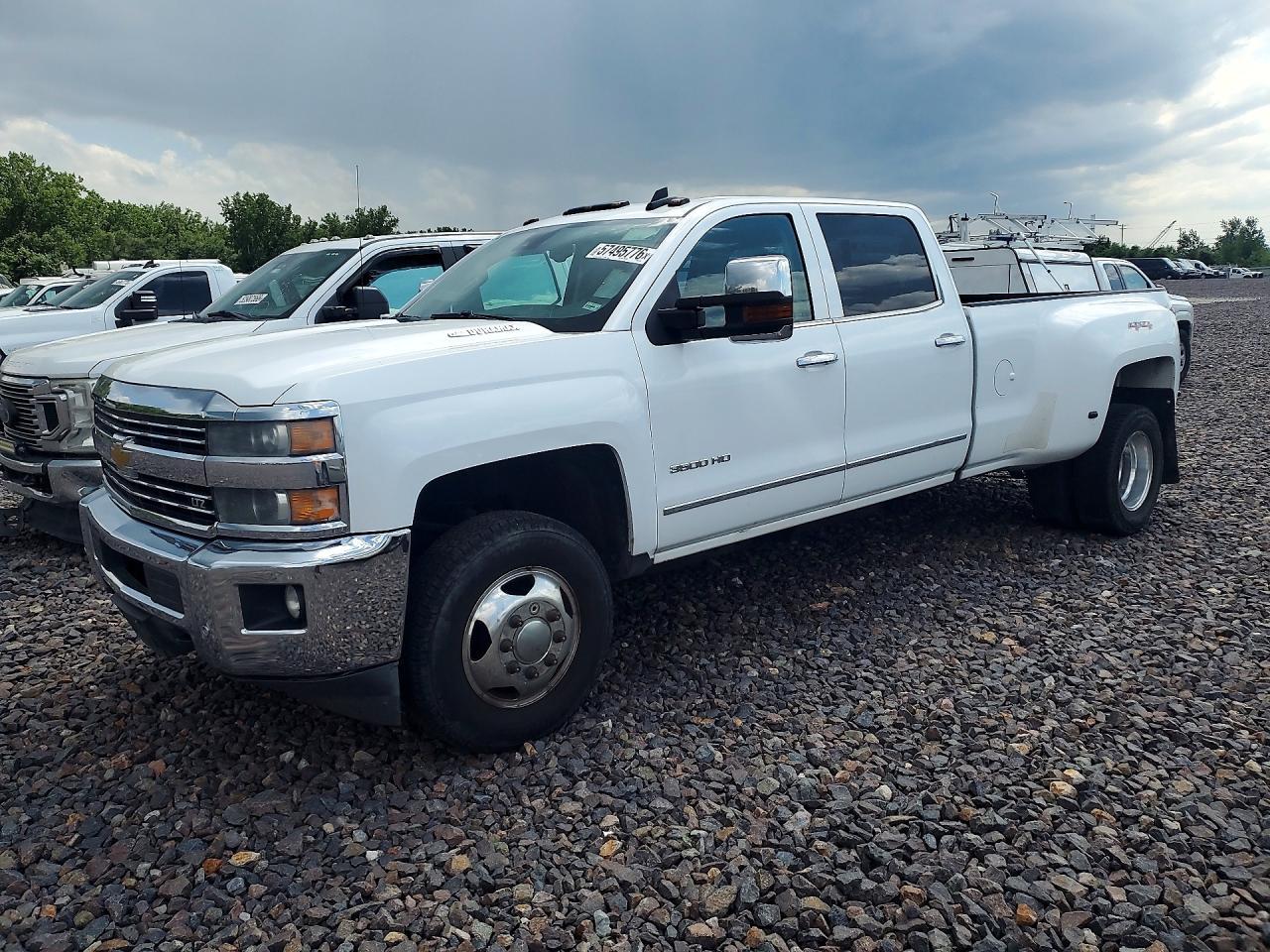 2015 CHEVROLET SILVERADO 3500 — фото 1