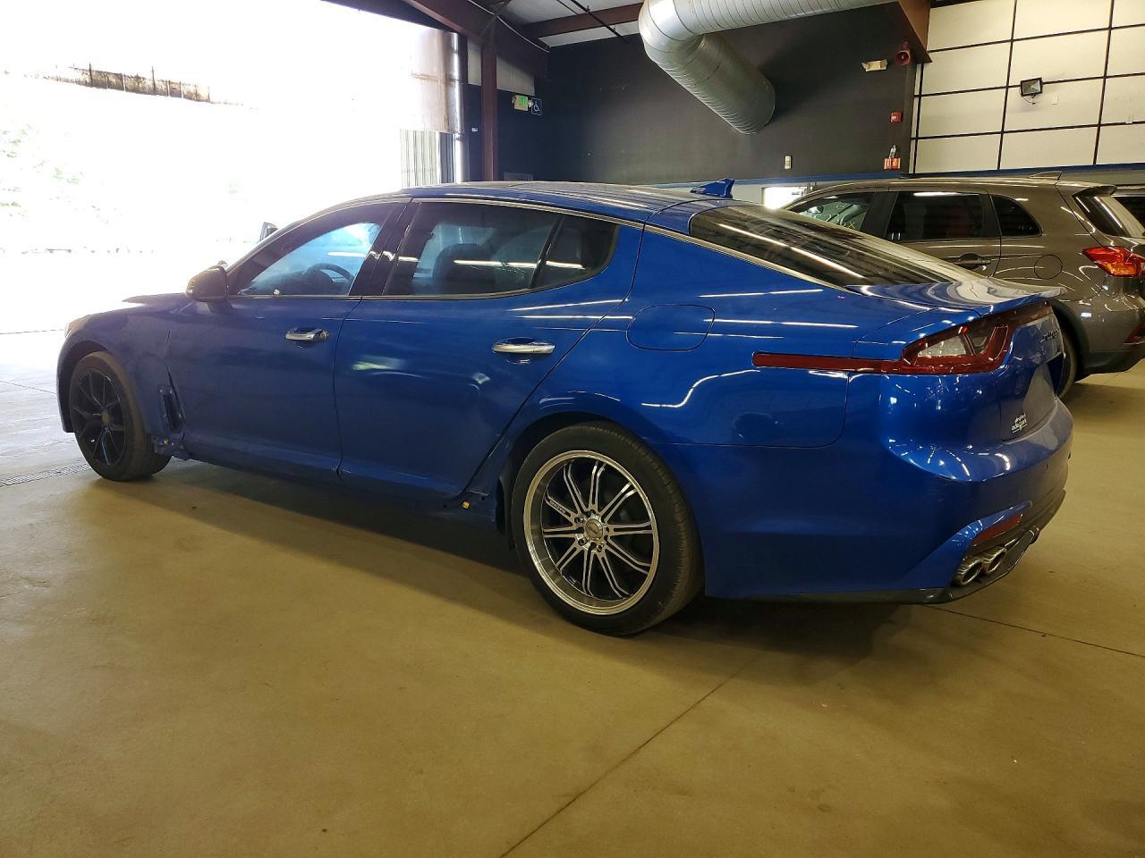 KIA STINGER