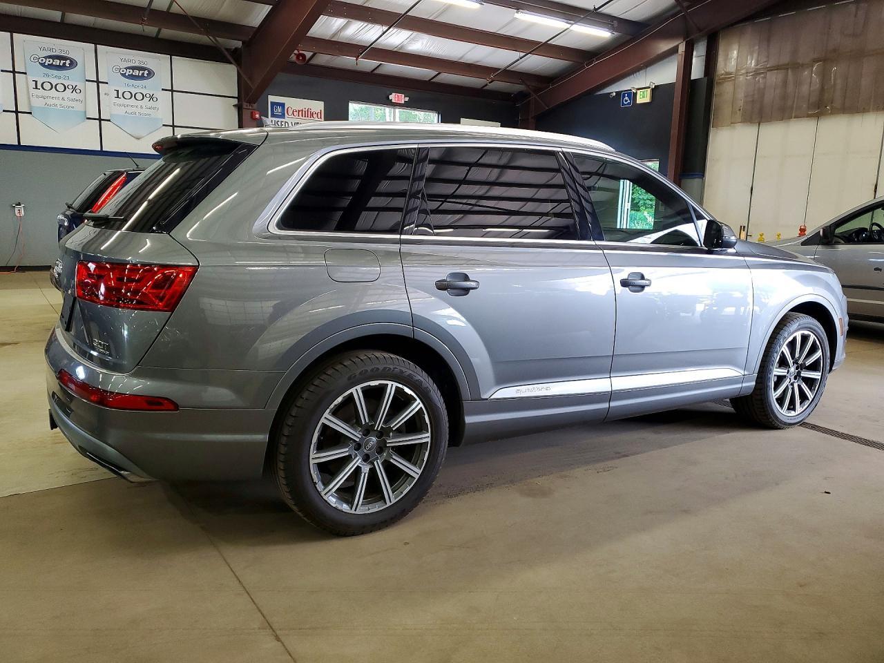 2017 AUDI Q7 — фото 3