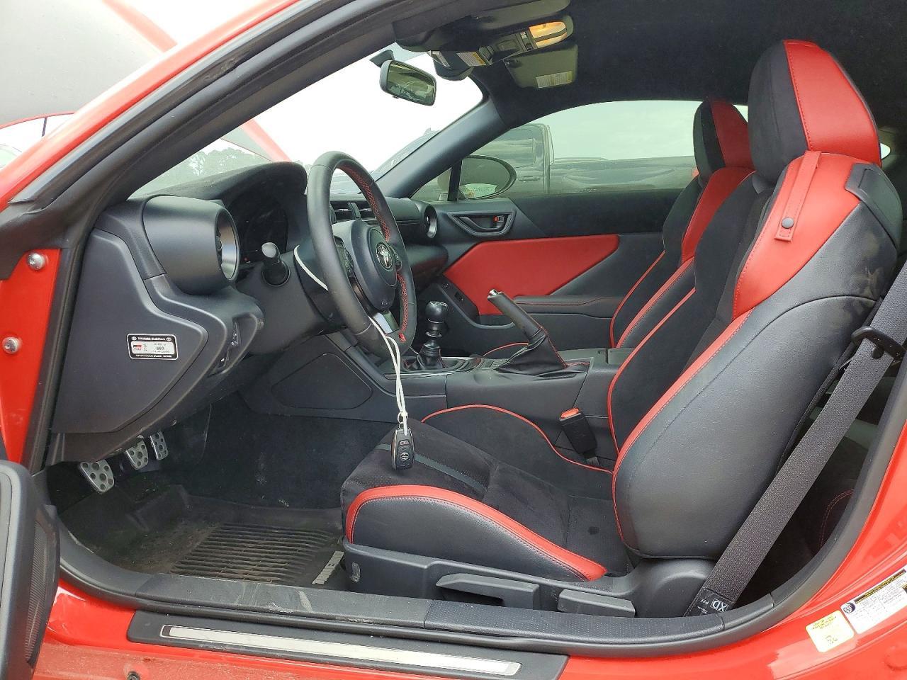 TOYOTA GR86
