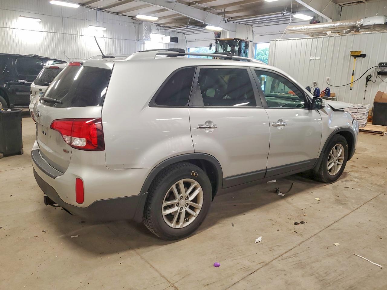 2014 KIA SORENTO — фото 3