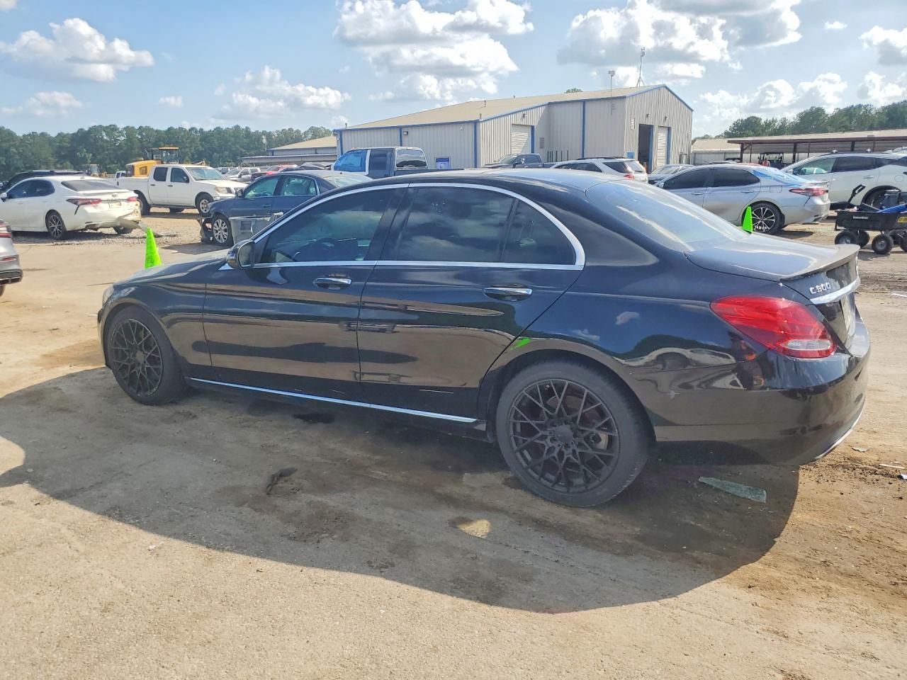 2016 MERCEDES-BENZ C-CLASS — фото 2