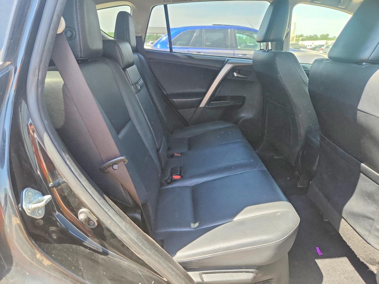 2018 TOYOTA RAV4 HYBRID — фото 11