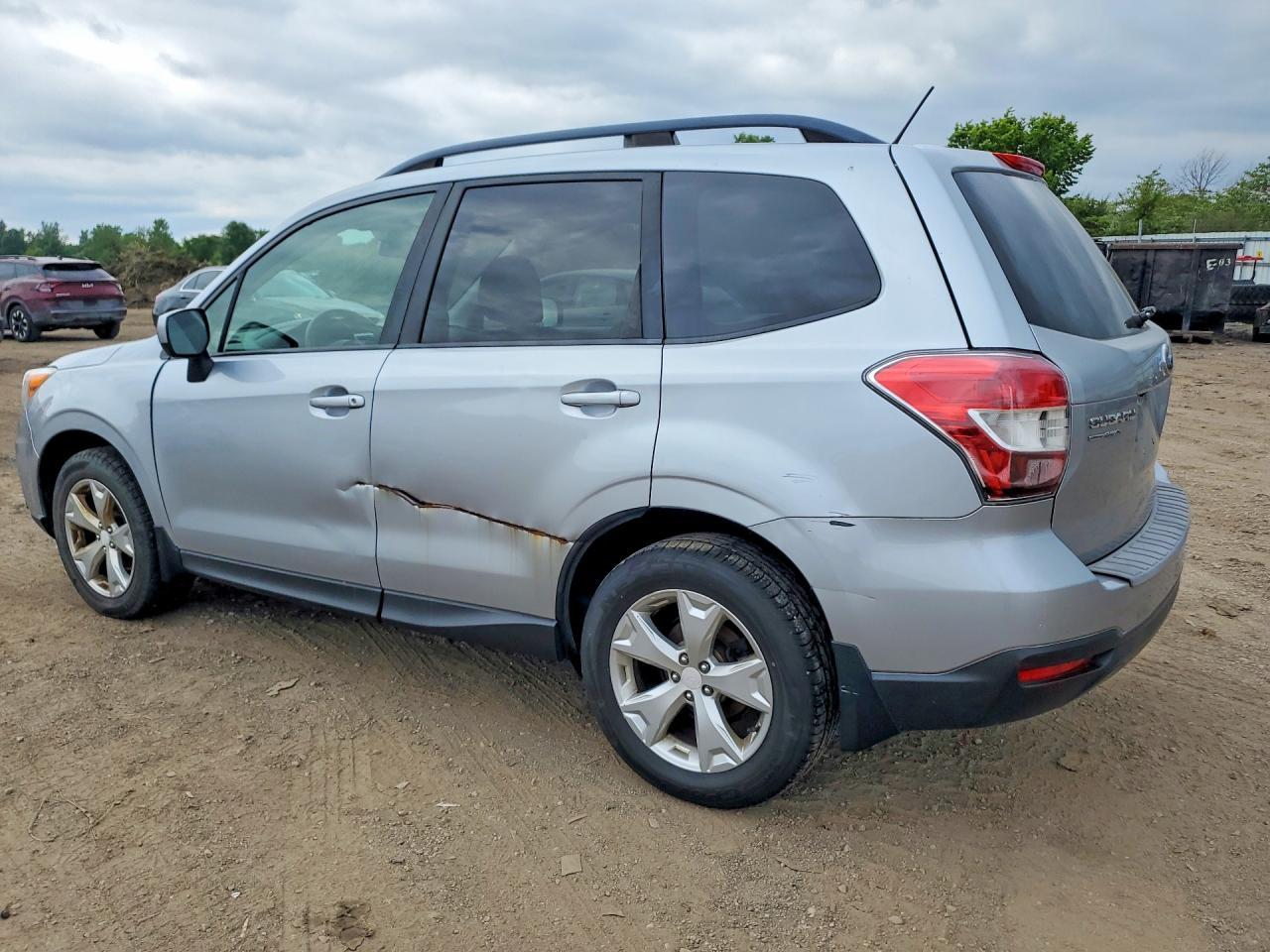 2015 SUBARU FORESTER — фото 2