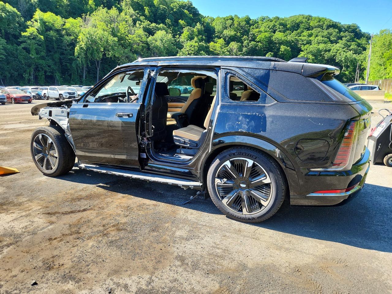 2025 CADILLAC ESCALADE — фото 2