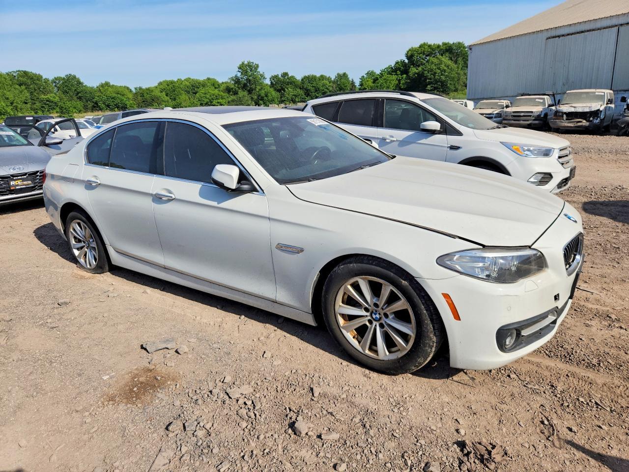 2016 BMW 5 SERIES — фото 4