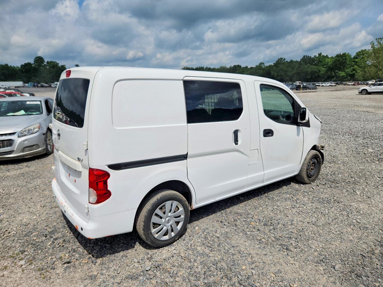 2021 NISSAN NV200 — фото 3