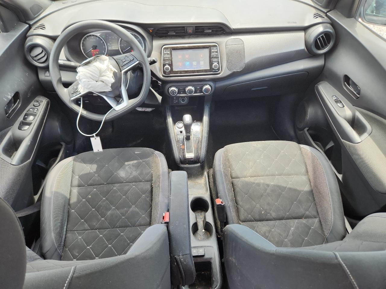 2019 NISSAN KICKS — фото 8