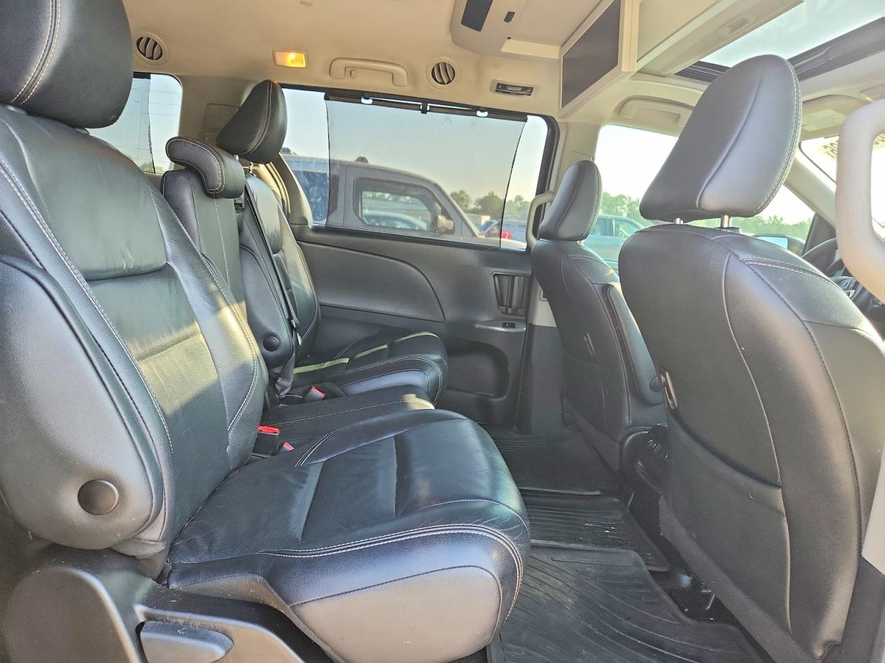 2018 TOYOTA SIENNA — фото 11