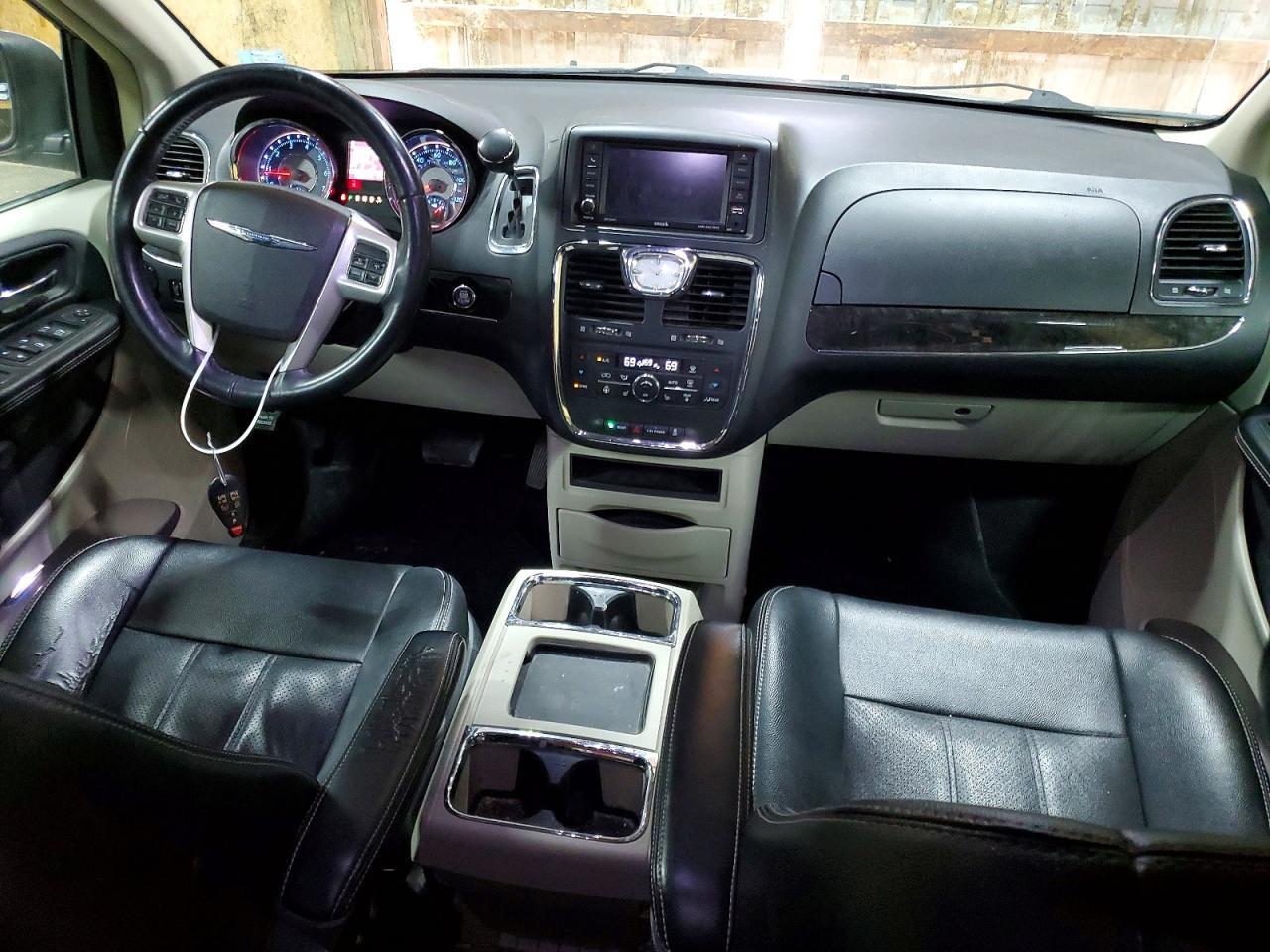 2014 CHRYSLER TOWN & COUNTRY — фото 8