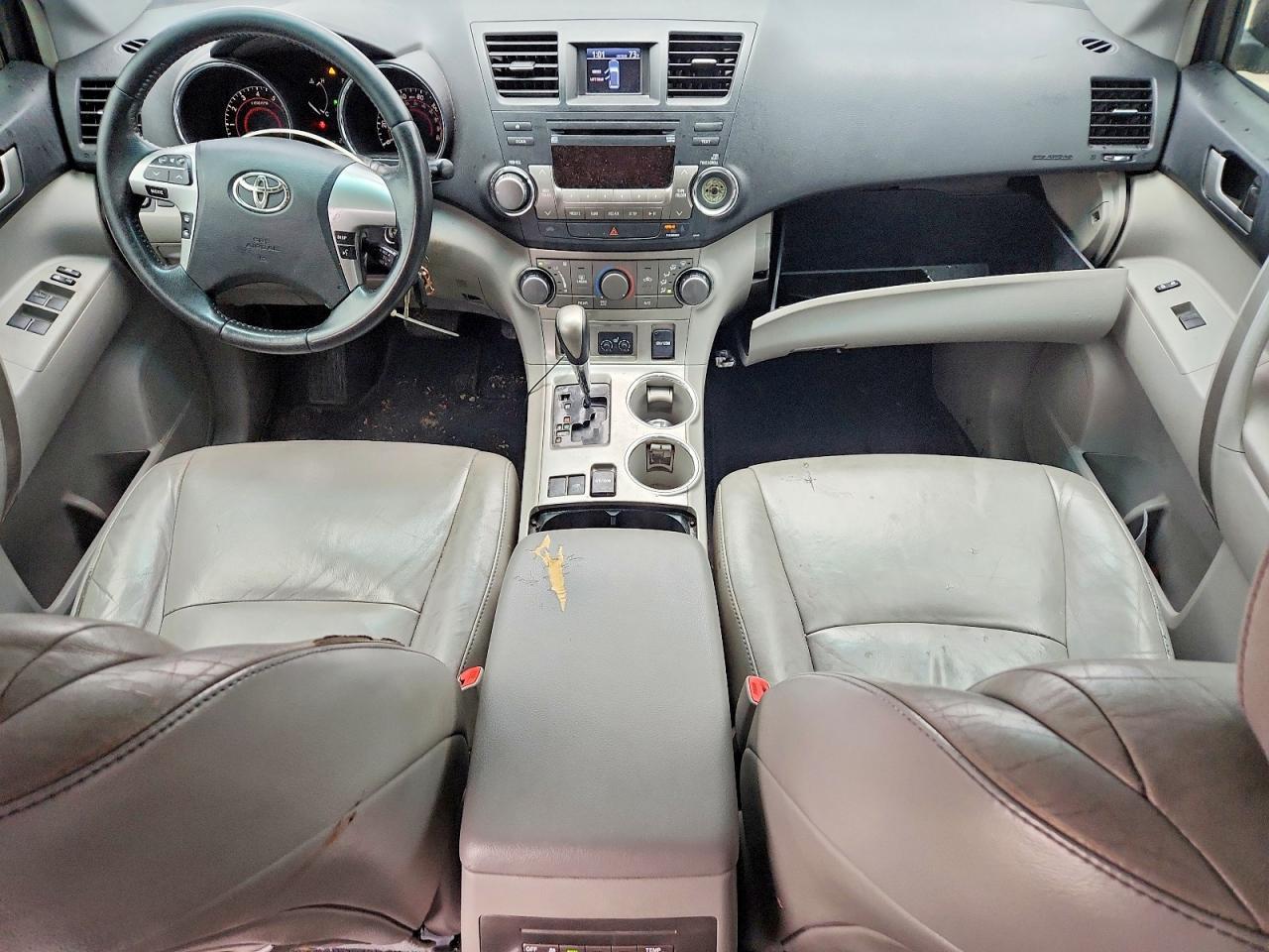 2012 TOYOTA HIGHLANDER — фото 8