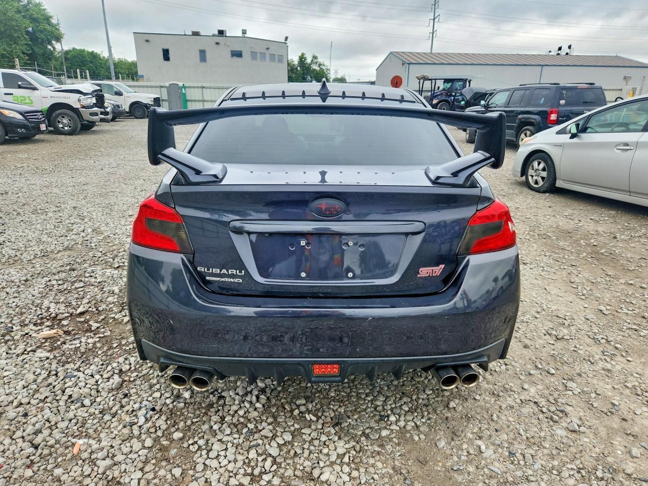 2016 SUBARU WRX STI — фото 6