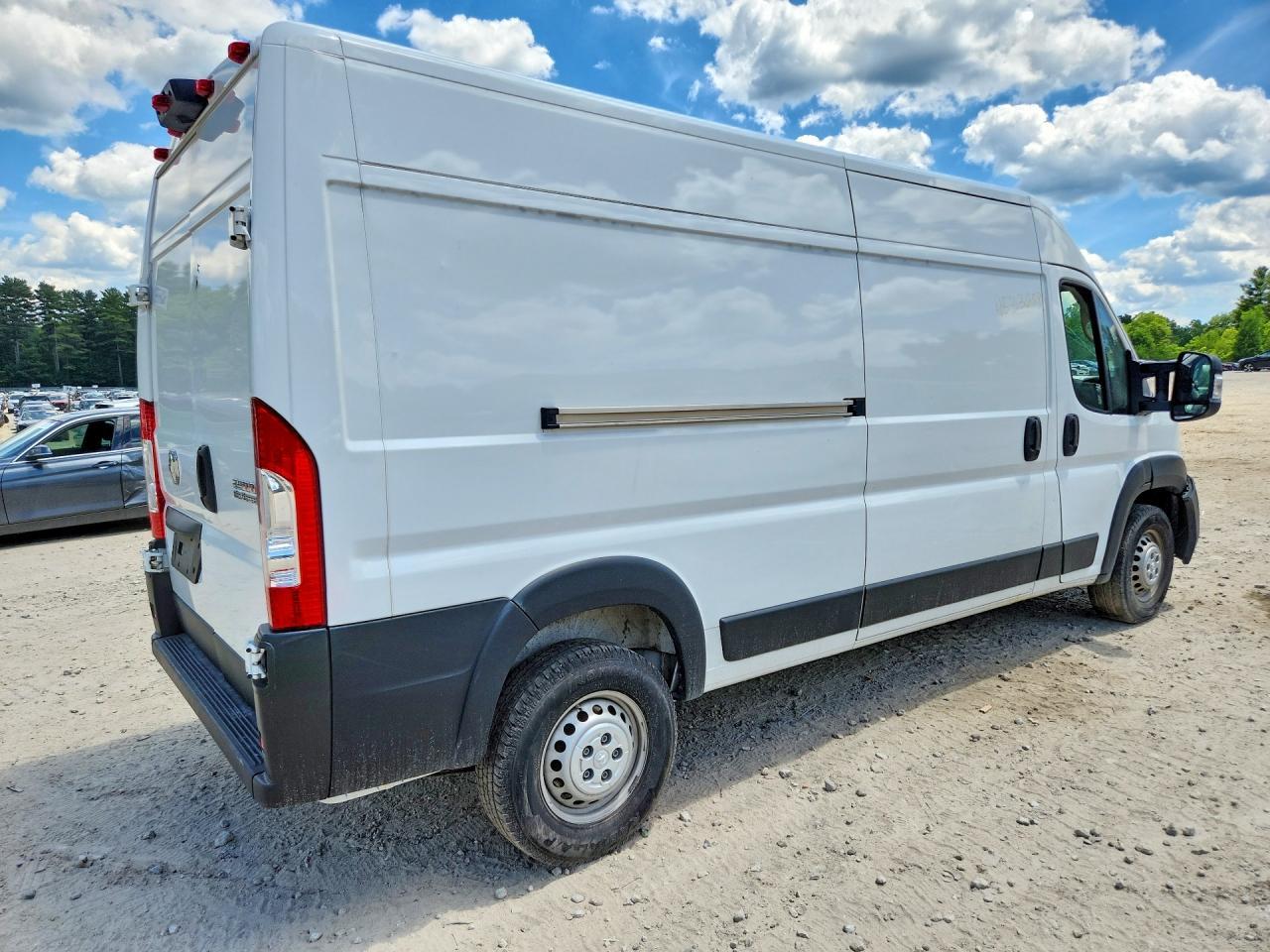 2024 RAM PROMASTER 2500 — фото 3
