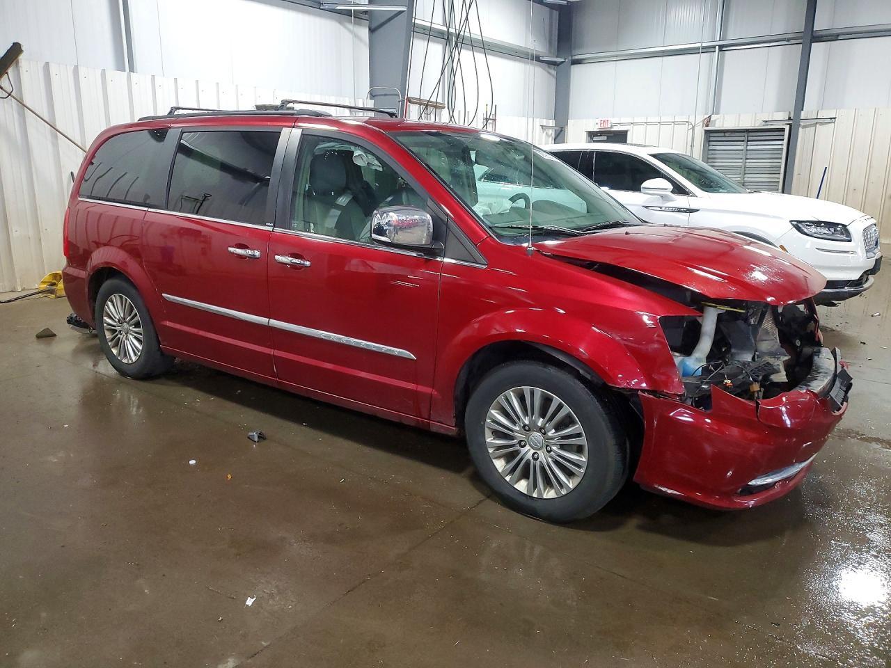 2013 CHRYSLER TOWN & COUNTRY — фото 4