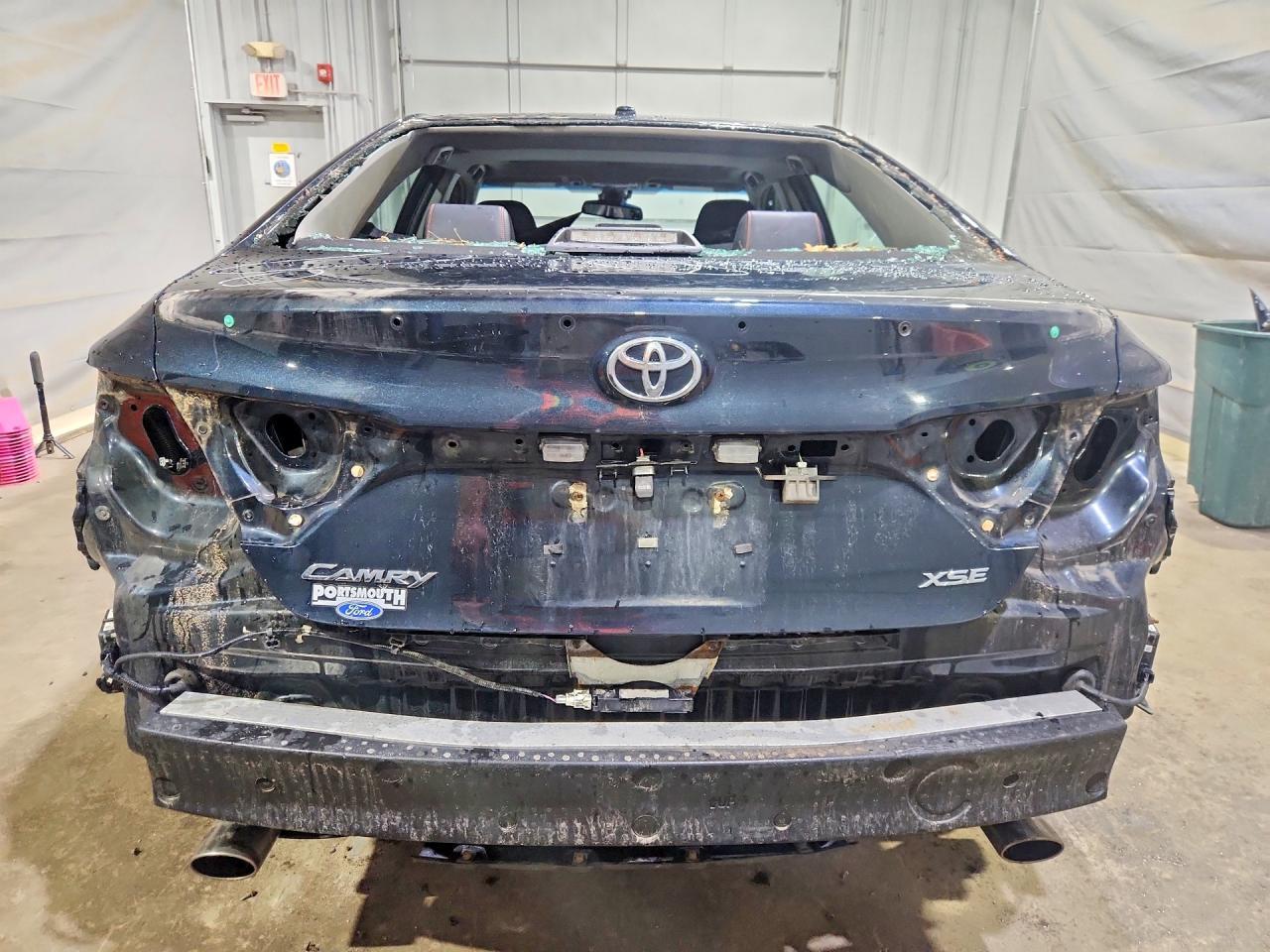 2016 TOYOTA CAMRY — фото 6