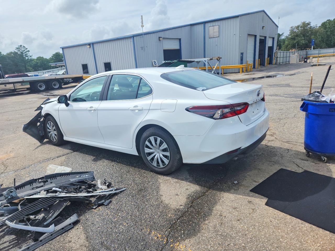 2022 TOYOTA CAMRY HYBRID — фото 2