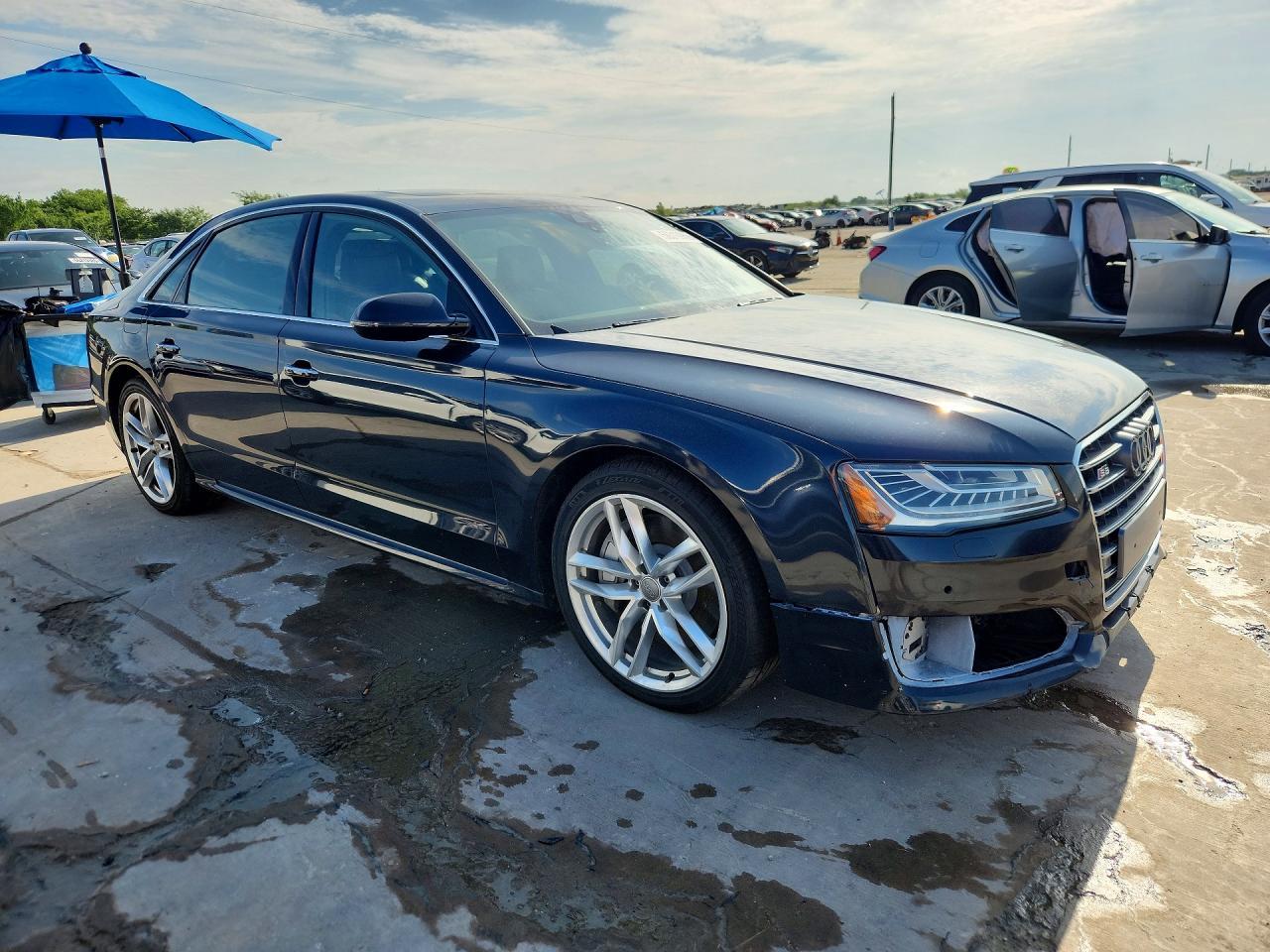 2017 AUDI A8 — фото 4