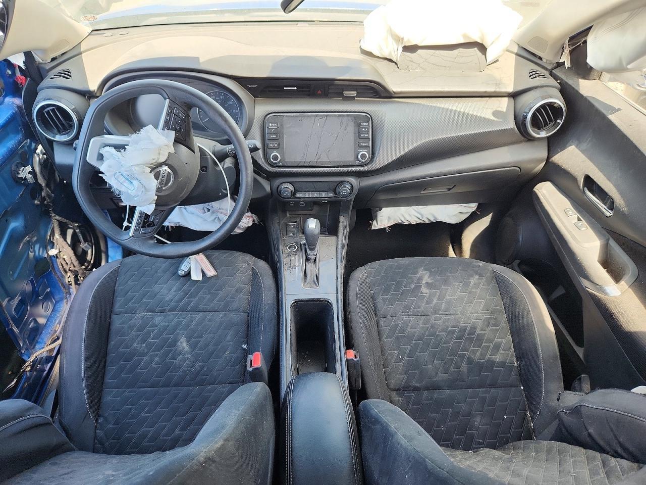 2021 NISSAN KICKS — фото 8