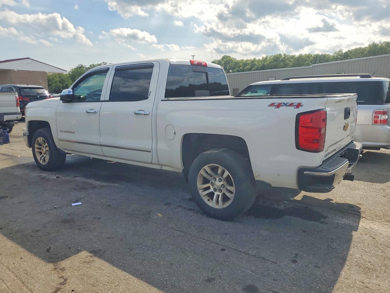 2014 CHEVROLET SILVERADO 1500 — фото 2