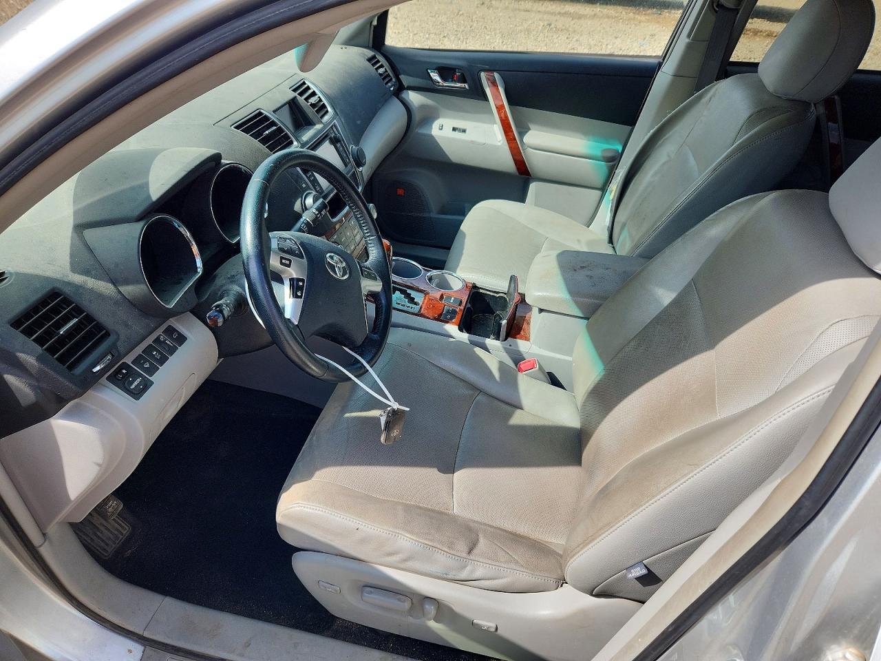 2013 TOYOTA HIGHLANDER HYBRID — фото 7