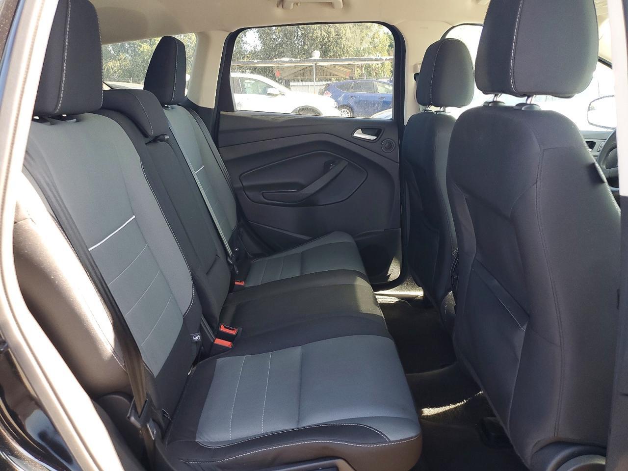 FORD ESCAPE