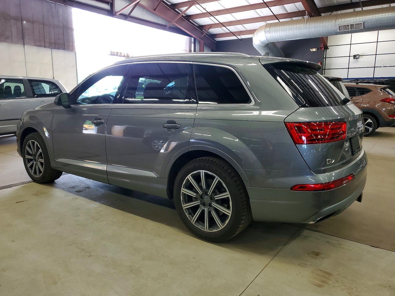 2017 AUDI Q7 — фото 2