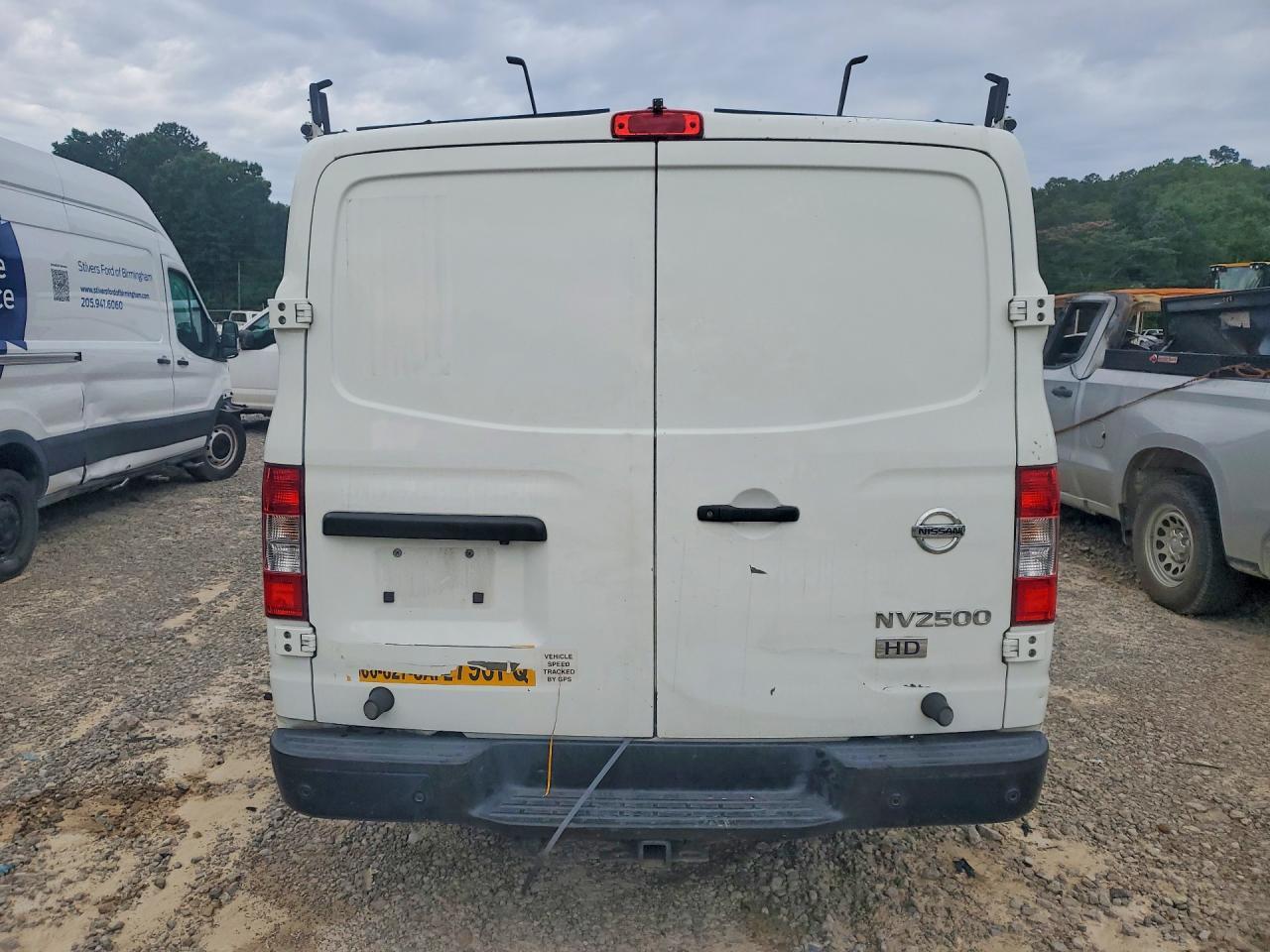 2015 NISSAN NV2500 — фото 6