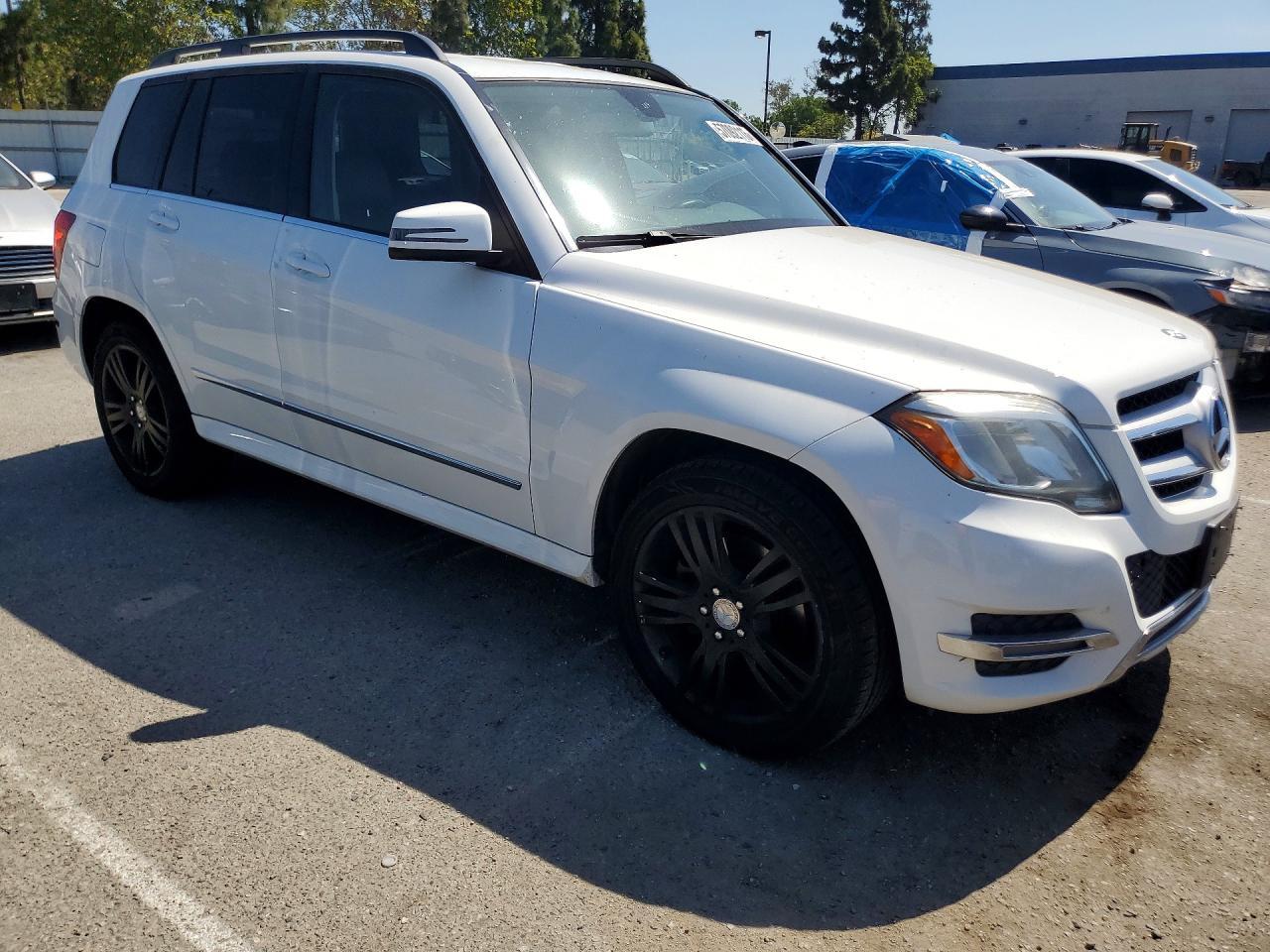 2015 MERCEDES-BENZ GLK-CLASS — фото 4