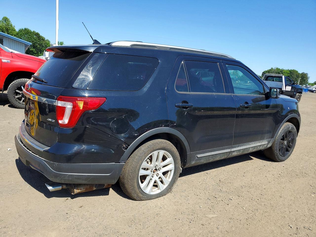 FORD EXPLORER