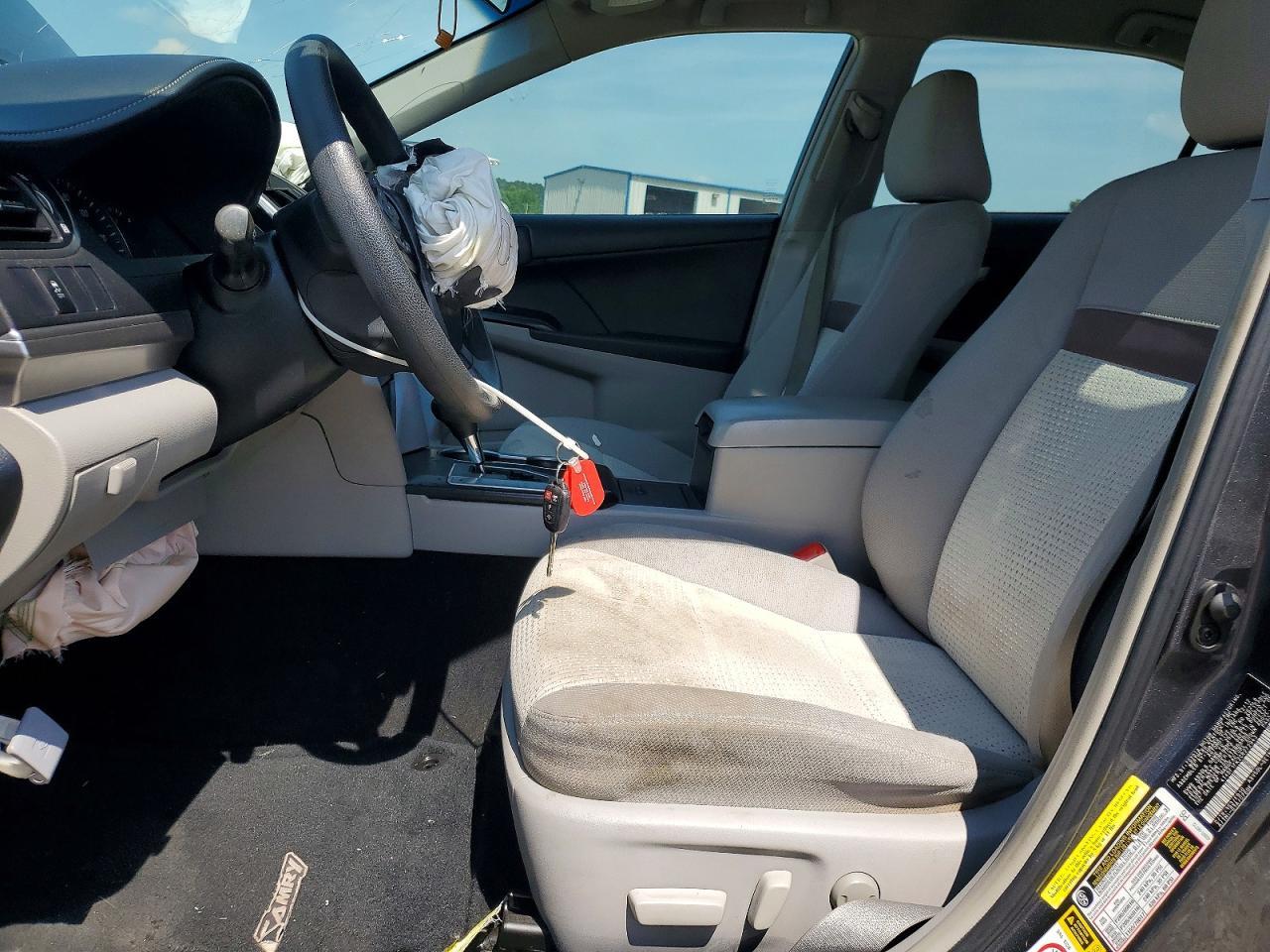 2012 TOYOTA CAMRY — фото 7