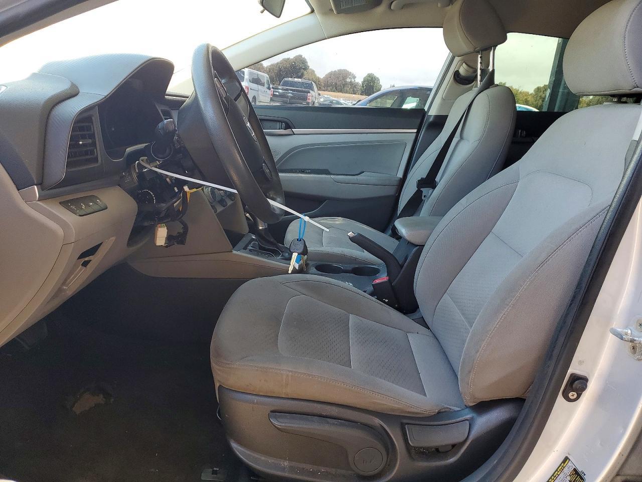2019 HYUNDAI ELANTRA — фото 7