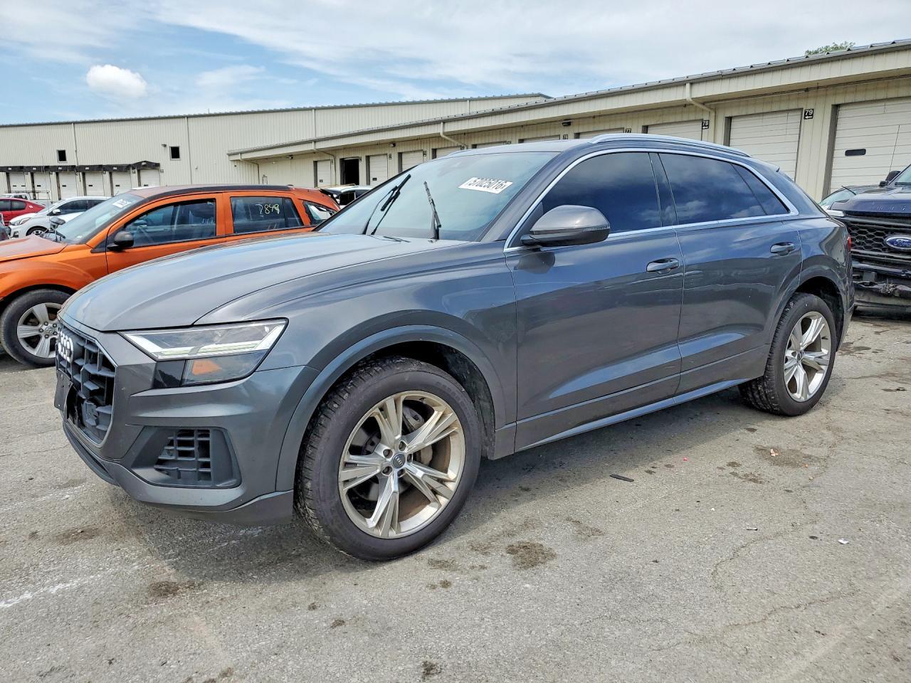 2019 AUDI Q8 — фото 1
