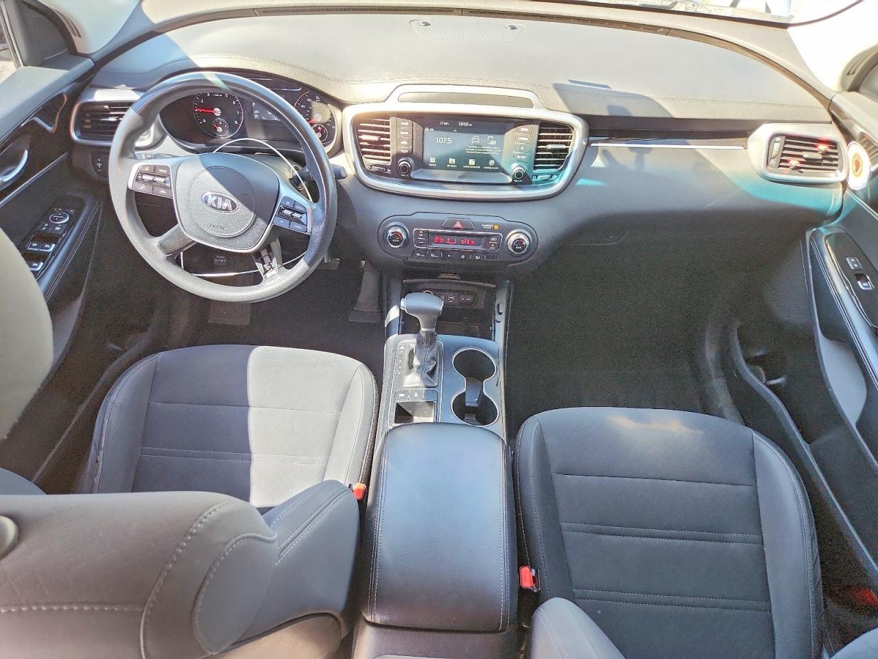 2019 KIA SORENTO — фото 8
