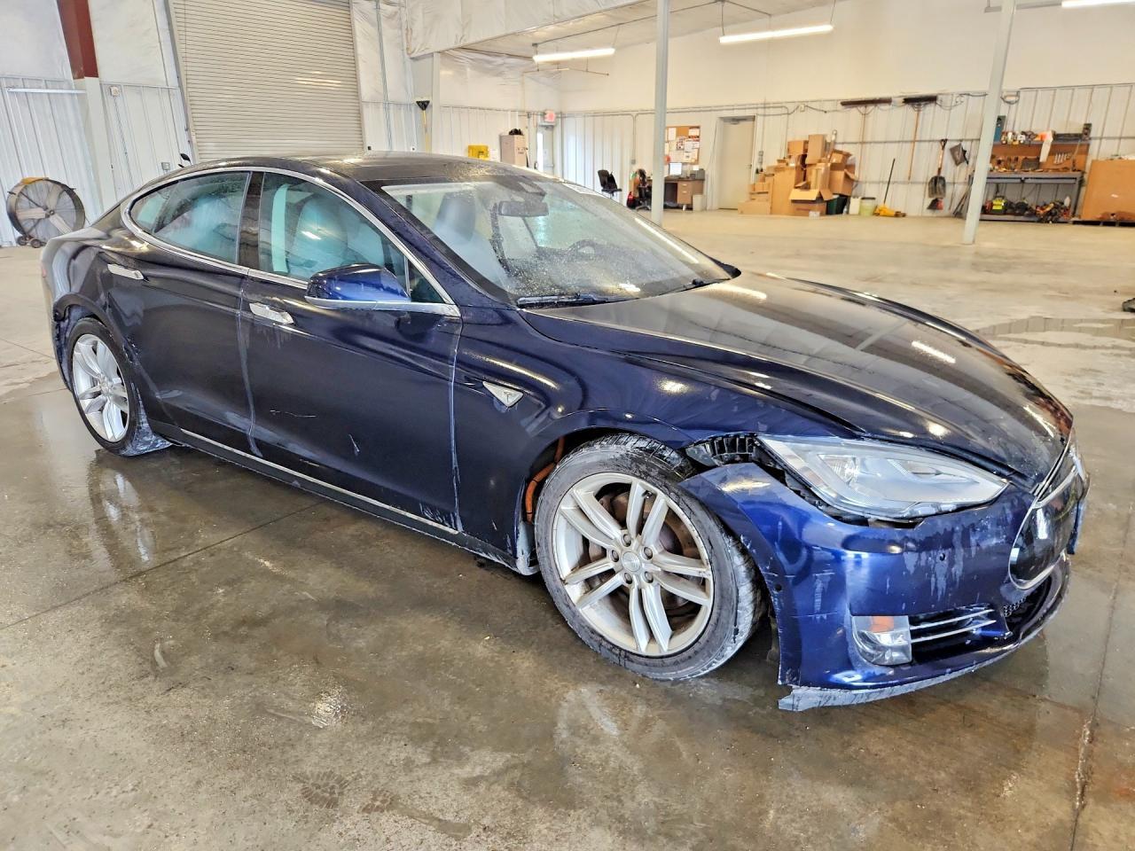 2015 TESLA MODEL S — фото 4