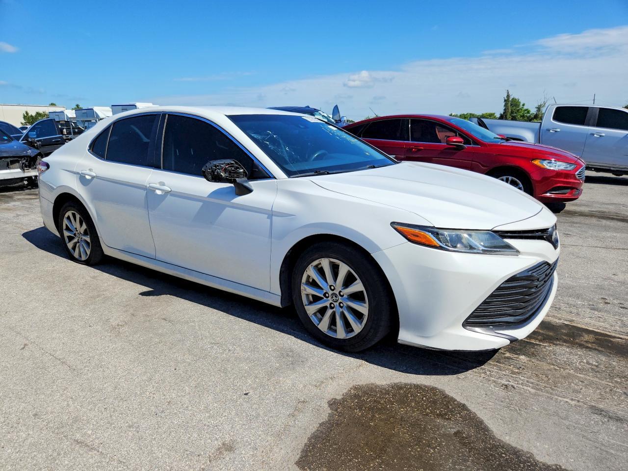 2018 TOYOTA CAMRY — фото 4