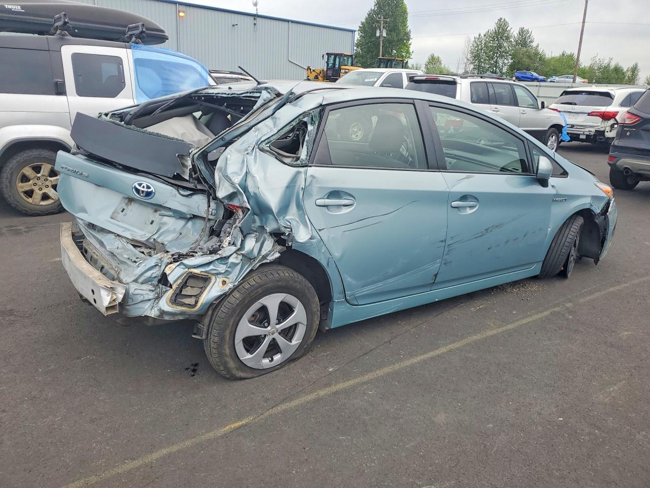 2013 TOYOTA PRIUS — фото 3