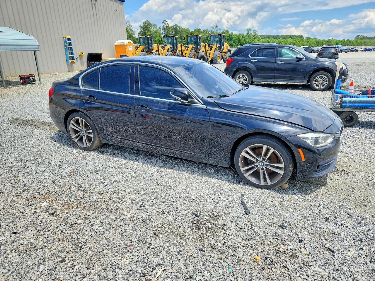 2017 BMW 3 SERIES — фото 4