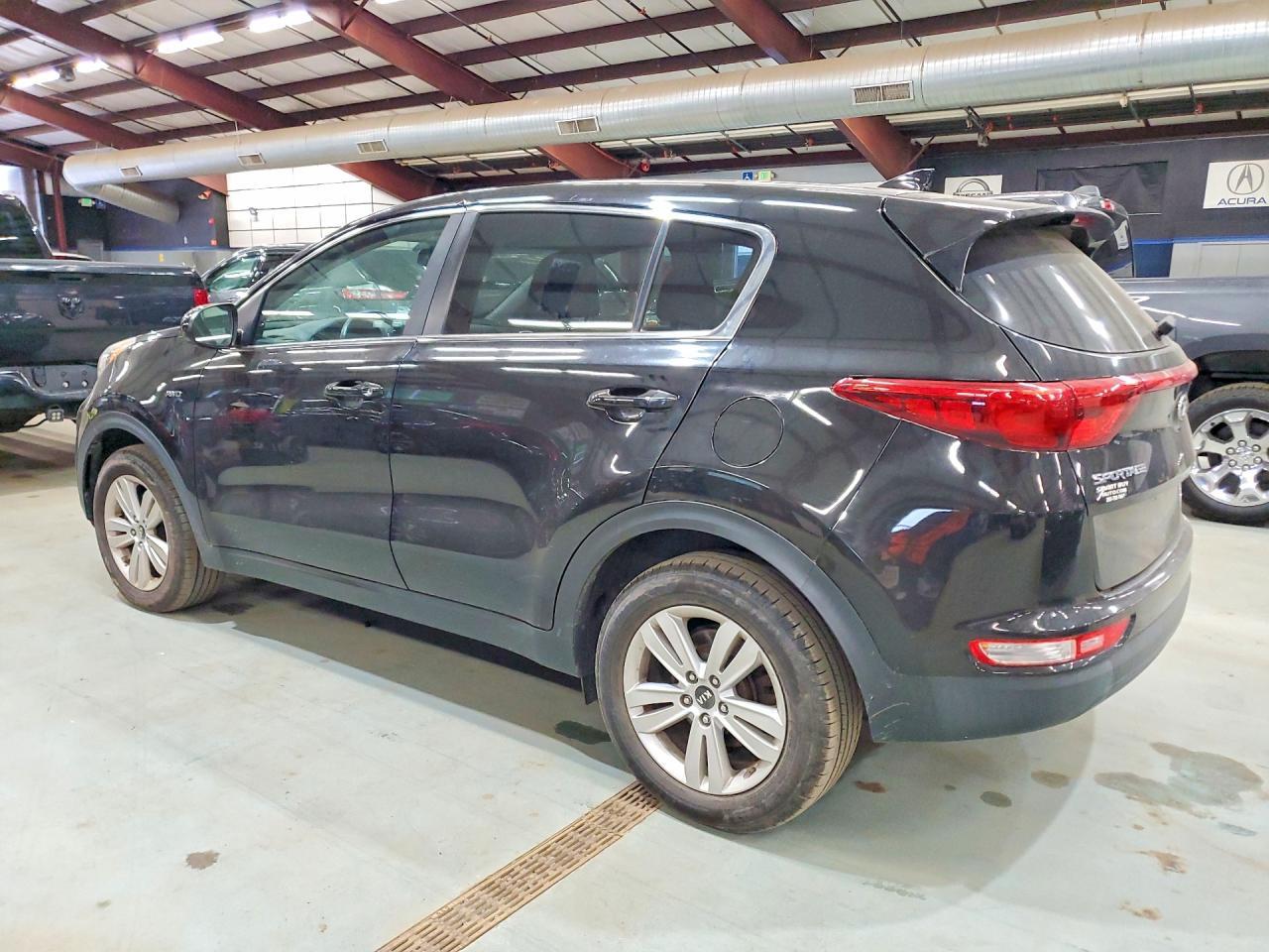 2017 KIA SPORTAGE — фото 2
