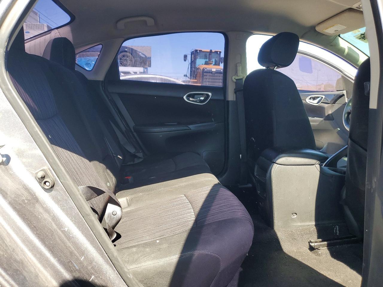 2019 NISSAN SENTRA — фото 10
