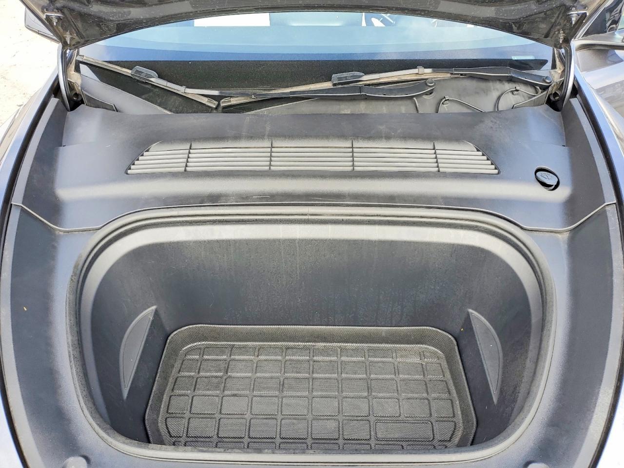 2023 TESLA MODEL Y — фото 12