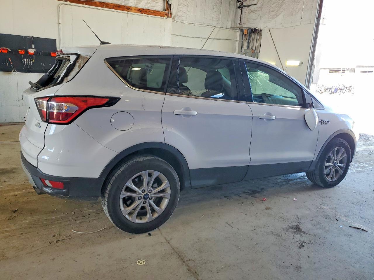 2017 FORD ESCAPE — фото 3