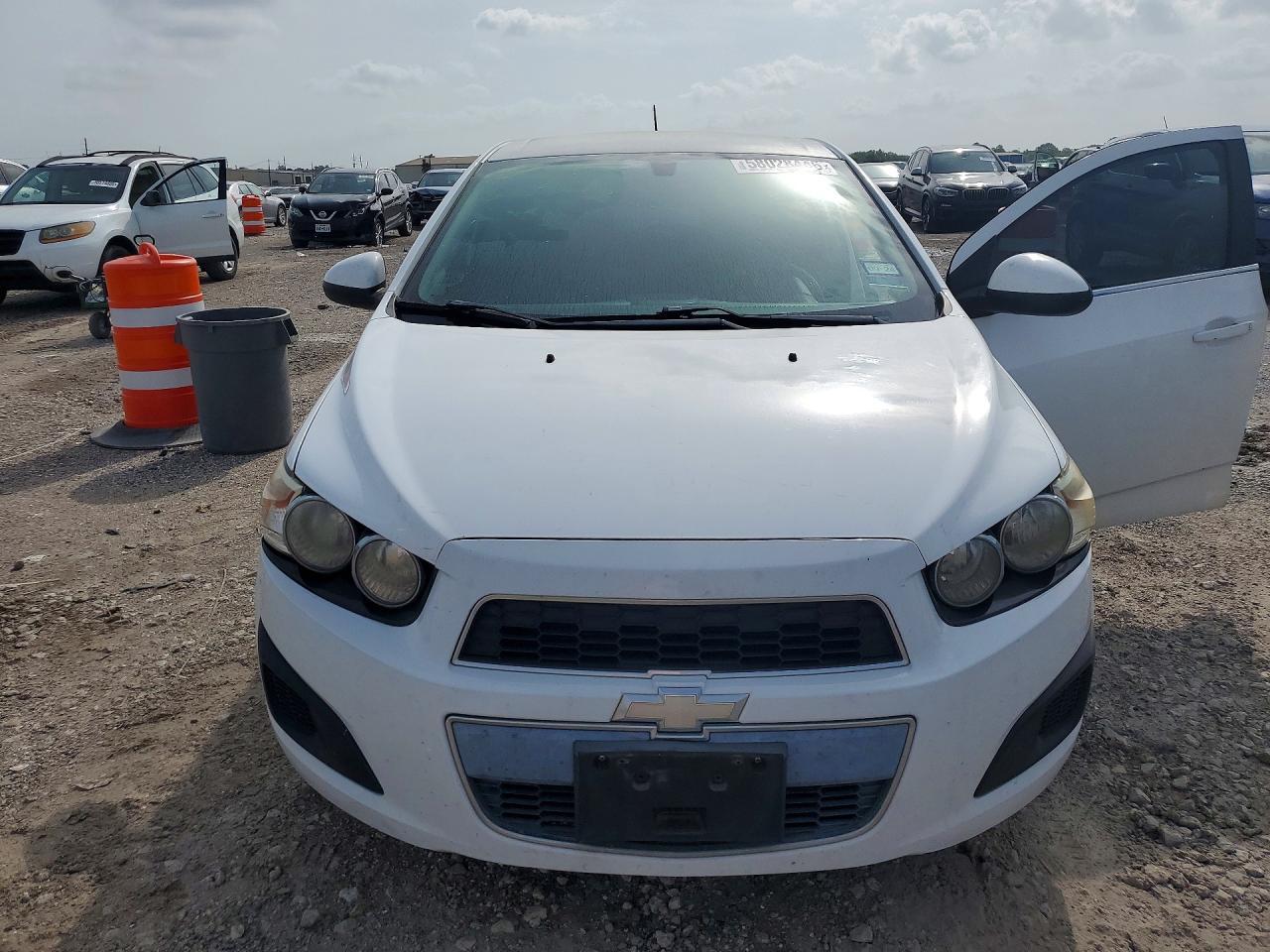 2016 CHEVROLET SONIC — фото 5