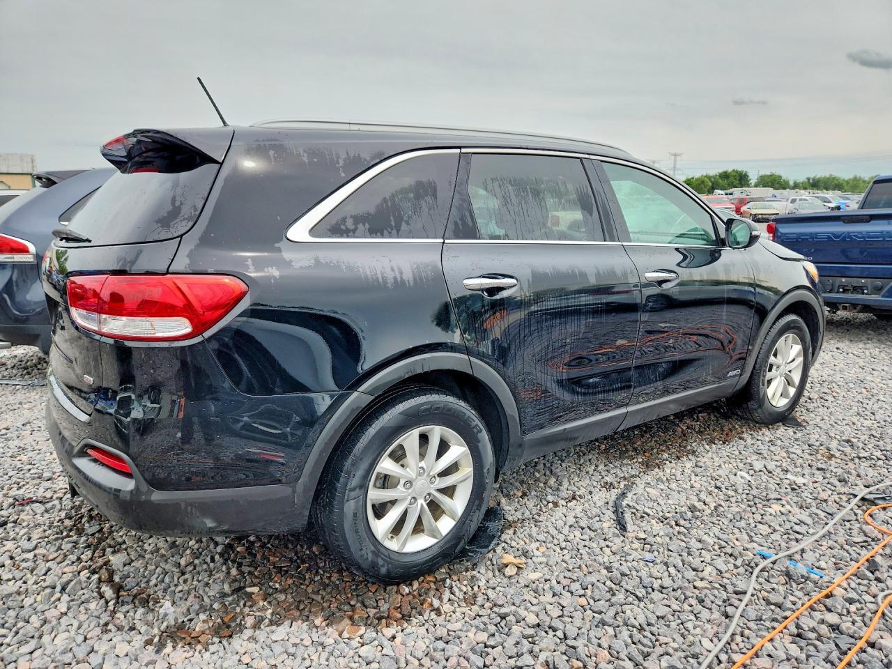 2016 KIA SORENTO — фото 3