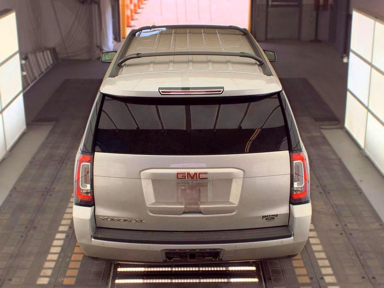 GMC YUKON