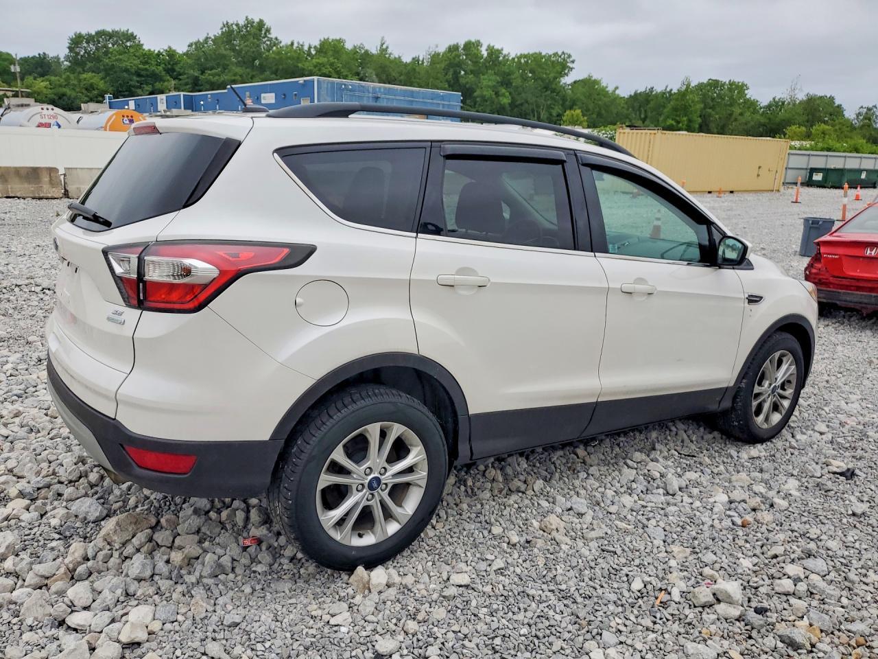 FORD ESCAPE