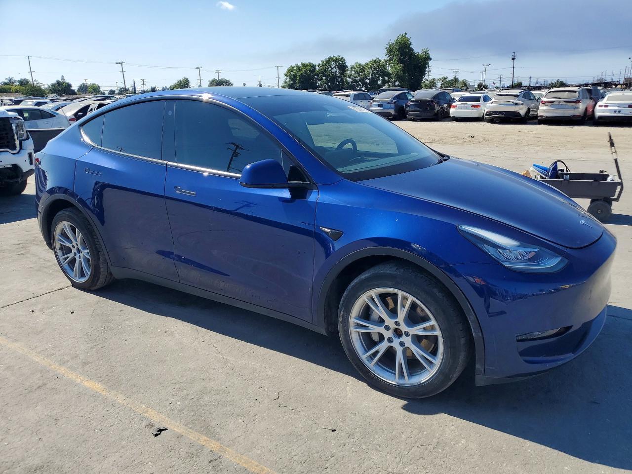 2023 TESLA MODEL Y — фото 4